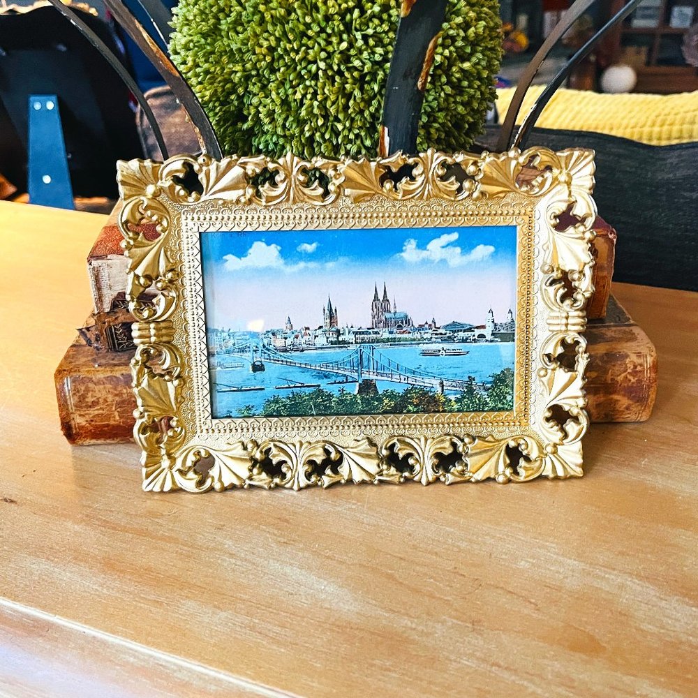 +GIFTED+VTG gold post card frame with antique post card - Picture 1 of 6